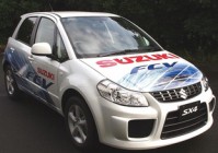 Hidrogén és elektromos hajtású Suzuki SX4-FCV