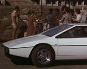 Elárverezték James Bond 1976-os Lotus Espirit S1-ét