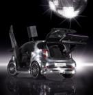 Toyota iQ Disco - profi DJ felszereléssel