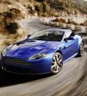 Aston Martin Vantage - V8-as motoral szerelve