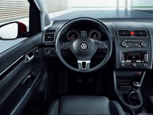 Volkswagen Touran 2010-es frissités útán