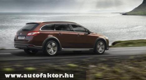 Peugeot 508 RXH - terepes villanyautó